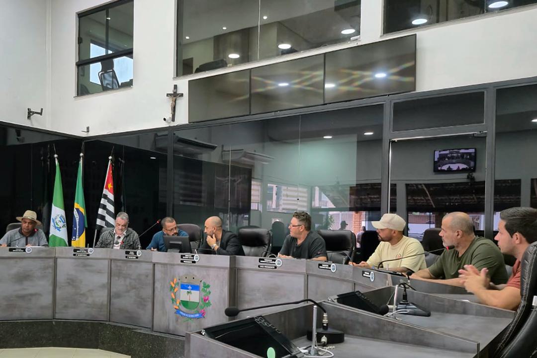 Em nova reunião na Câmara, Sabesp volta a ser cobrada por falta de água e qualidade de pavimentação